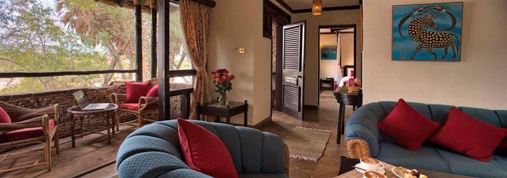 Sarova Shaba Game Lodge Archers Post ภายนอก รูปภาพ