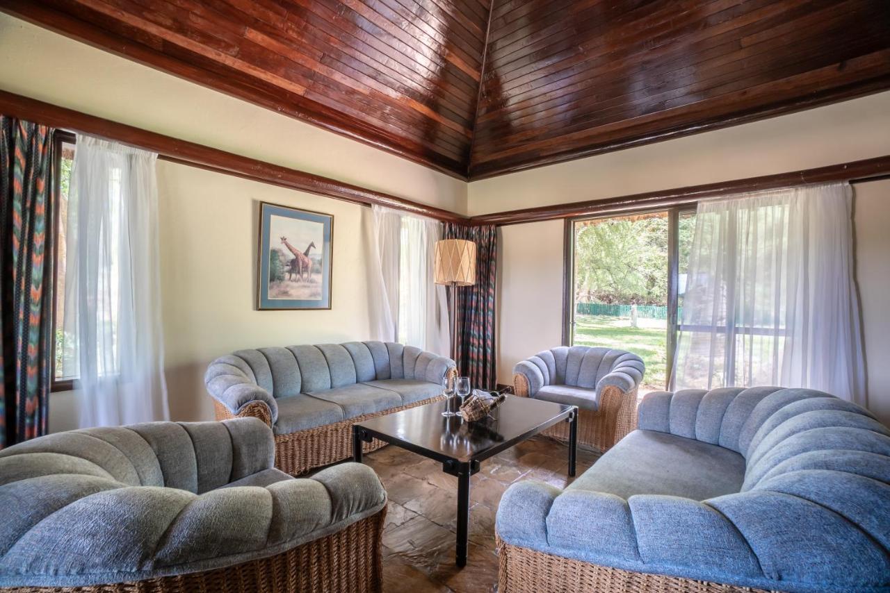 Sarova Shaba Game Lodge Archers Post ภายนอก รูปภาพ