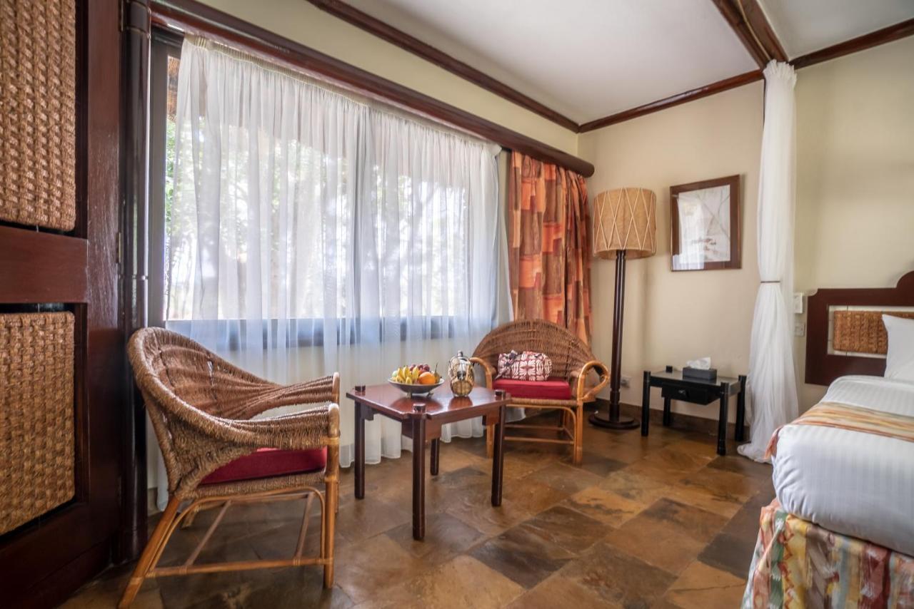 Sarova Shaba Game Lodge Archers Post ภายนอก รูปภาพ
